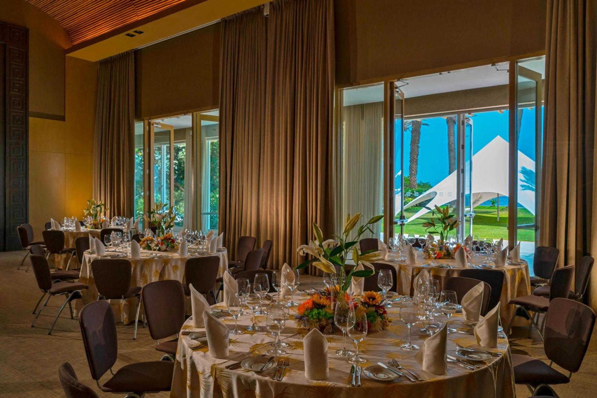 Hotel Paracas, A Luxury Collection Resort, פאראקאס מראה חיצוני תמונה The ballroom at the Ritz-Carlton, Laguna Niguel
