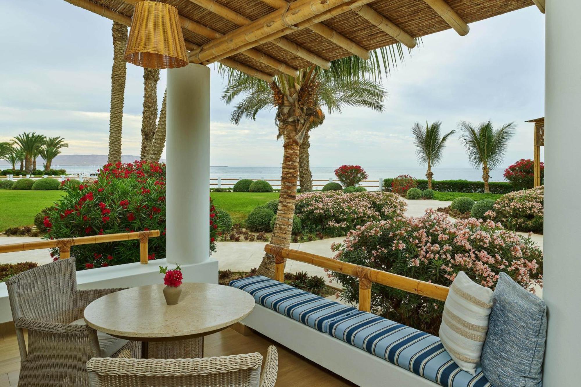 Hotel Paracas, A Luxury Collection Resort, פאראקאס מראה חיצוני תמונה View of the Red Sea from the Four Seasons Resort