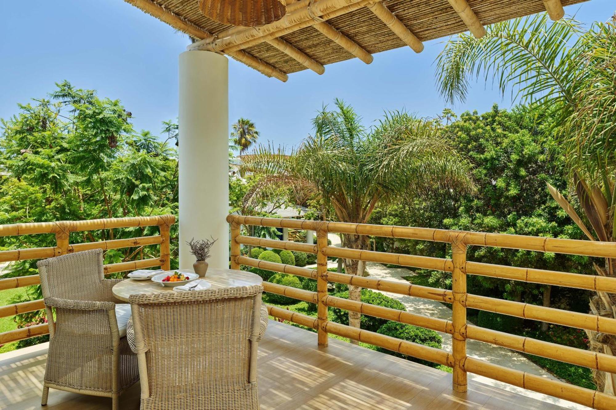 Hotel Paracas, A Luxury Collection Resort, פאראקאס מראה חיצוני תמונה A view from a villa at the resort